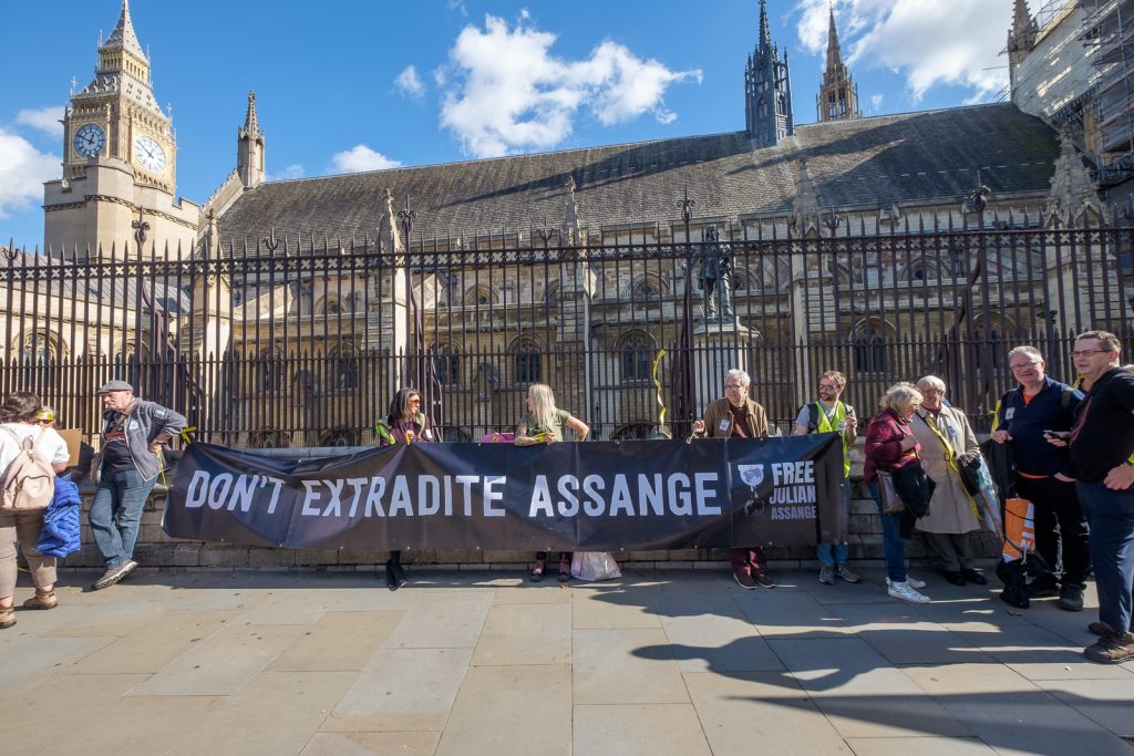 Human Chain Around Parliament - Free Assange!